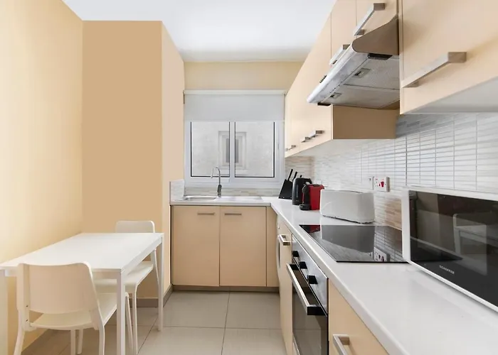 Center, View, 2br Apartament Larnaca