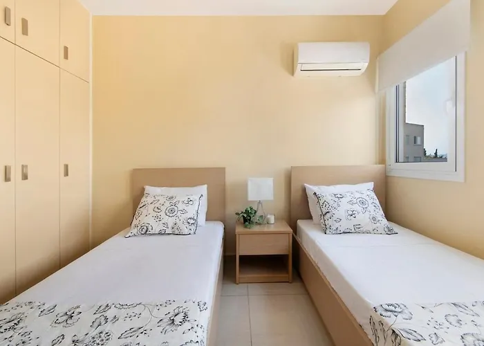 Center, View, 2br Apartament Larnaca